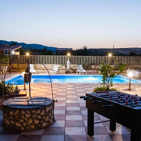 Templi La Piscina 2*