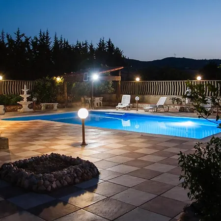 Templi La Piscina Bed and Breakfast