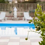 ベッド・アンド・ブレックファスト Templi La Piscina