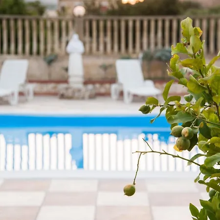 Bed & Breakfast Templi La Piscina